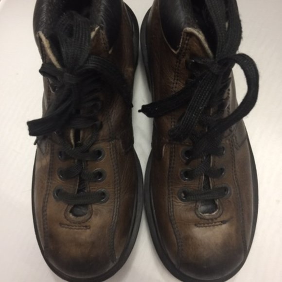 Dr. Martens Hiker Boot Women's Size 7 1/2 -8 - Picture 2 of 6